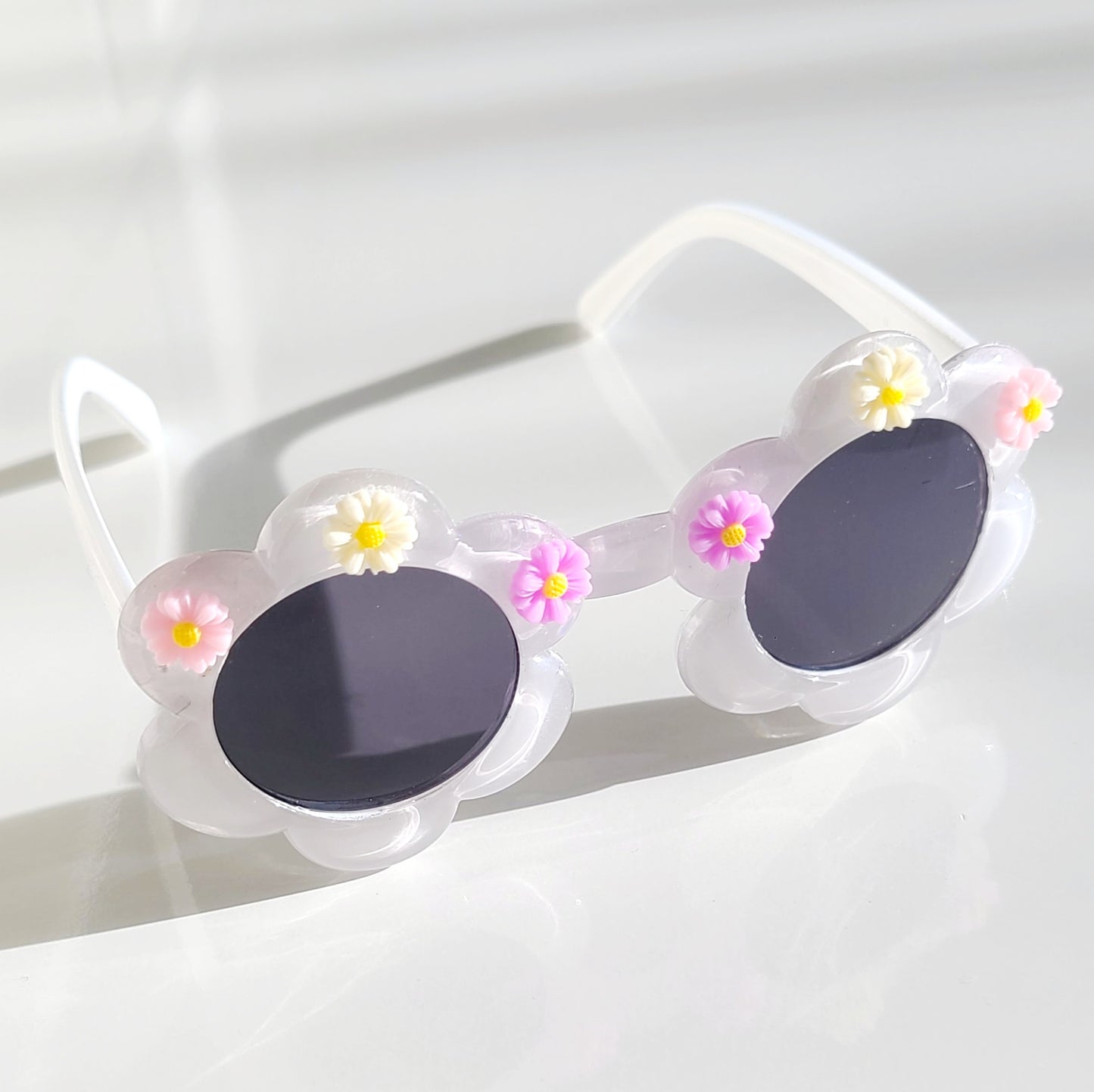 Daisy Sunglasses - White